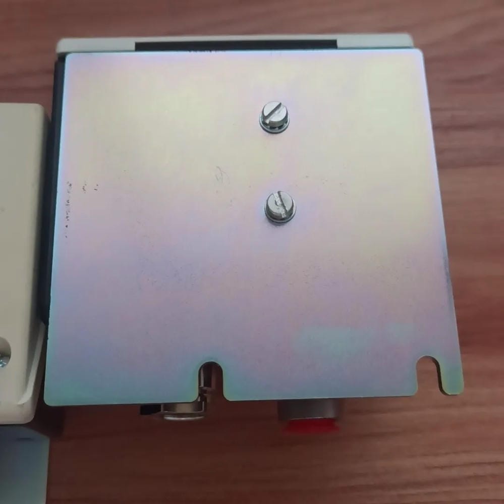 英格索兰IR22505309压力开关_麦格压缩机（江苏）有限公司